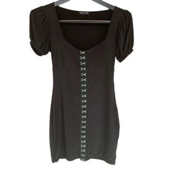 Pretty Little Thing Sz 6 Black Polyester Stretch Punk Clasp Close Body-Con Dress - Picture 1 of 14